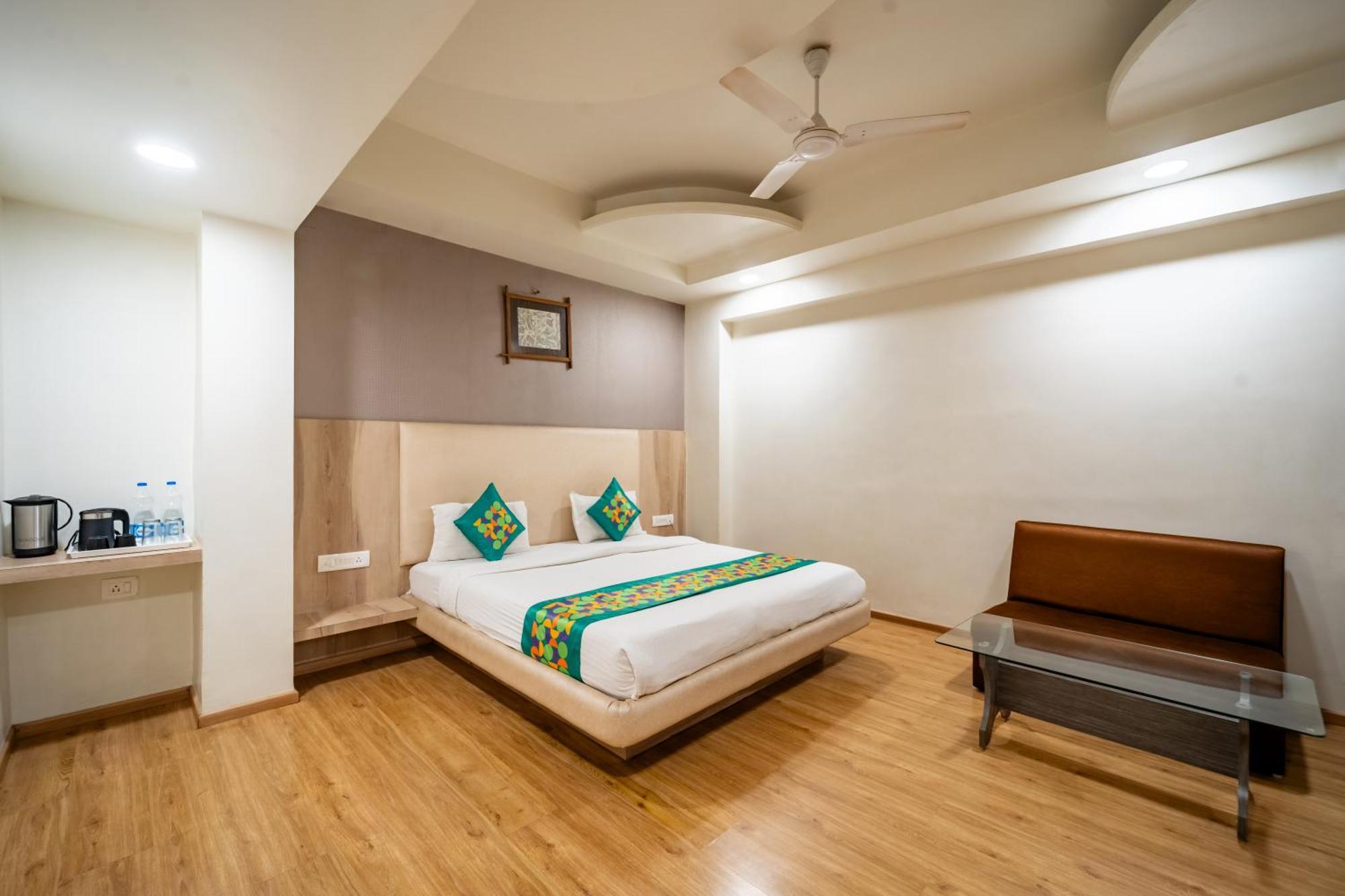 Treebo Trend Hotel Kamal Regency Bhopal Exterior foto